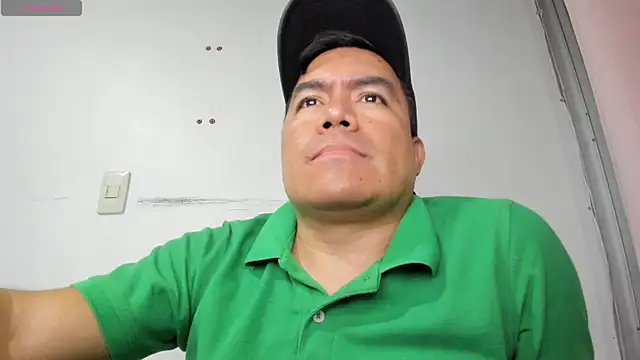Snapshot of Jhonatan_Morales_S chatting on April 19, 2026, 2:11 am Jhonatan Morales S online show from April 19, 2026, 2:11 am