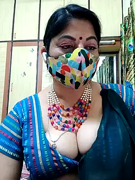 Snapshot of Ratna-777 chatting on February 8, 2025, 10:51 pm Ratna-777 online show from February 8, 2025, 10:51 pm