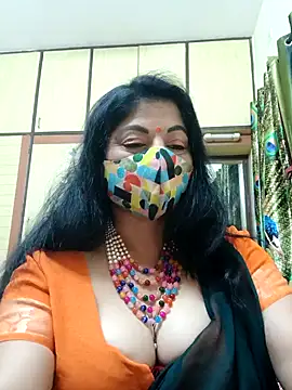 Snapshot of Ratna-777 chatting on February 11, 2025, 7:16 pm Ratna-777 online show from February 11, 2025, 7:16 pm