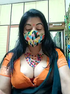 Snapshot of Ratna-777 chatting on February 11, 2025, 10:18 pm Ratna-777 online show from February 11, 2025, 10:18 pm