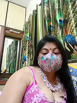 Snapshot of Ratna-777 chatting on February 18, 2025, 11:41 pm Ratna-777 online show from February 18, 2025, 11:41 pm