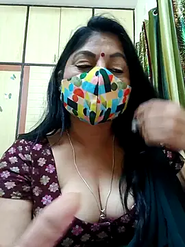 Snapshot of Ratna-777 chatting on February 24, 2025, 1:57 am Ratna-777 online show from February 24, 2025, 1:57 am