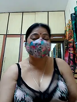 Snapshot of Ratna-777 chatting on September 14, 2025, 7:13 pm Ratna-777 online show from September 14, 2025, 7:13 pm