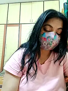 Snapshot of Ratna-777 chatting on September 25, 2025, 9:18 pm Ratna-777 online show from September 25, 2025, 9:18 pm