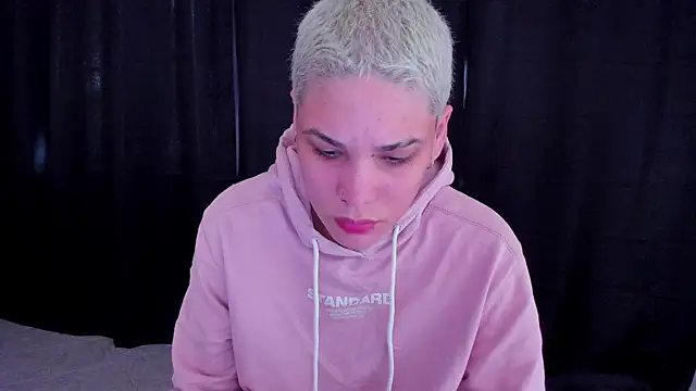 Charlee pink online show from September 12, 2025, 6:08 pm