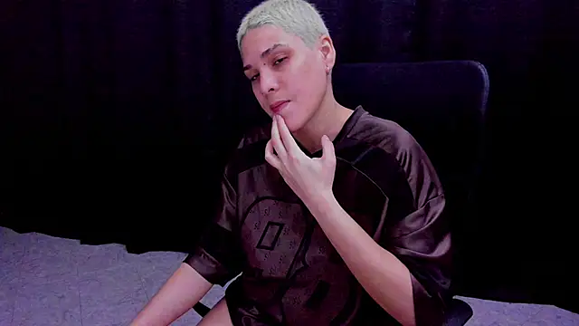 Charlee pink online show from September 14, 2025, 6:01 am