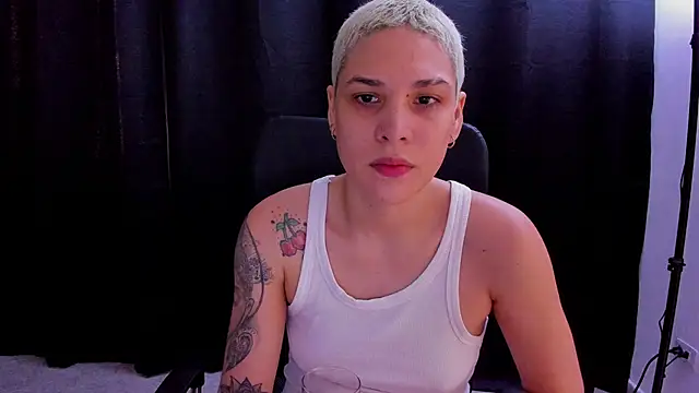 Charlee pink online show from September 16, 2025, 1:12 pm