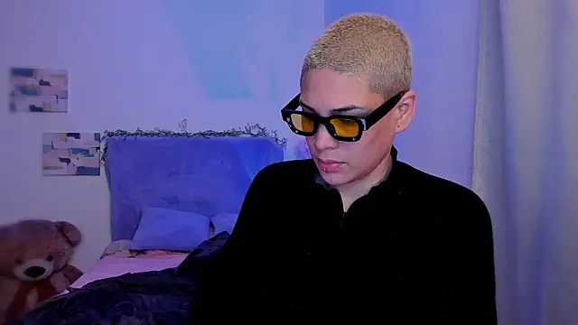 Charlee pink online show from January 10, 2026, 9:16 pm