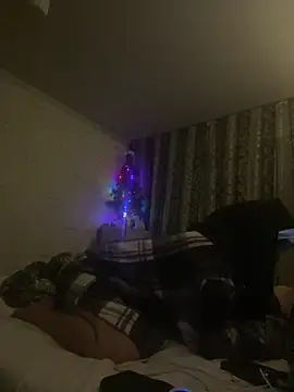 Snapshot of Kisasex1010 chatting on December 18, 2025, 9:32 pm Kisasex1010 online show from December 18, 2025, 9:32 pm