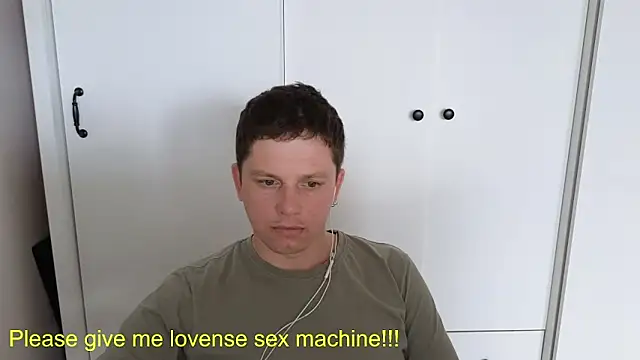 BigL0ve online show from April 26, 2026, 3:48 am