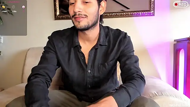 Nicholasrodrii online show from November 27, 2025, 7:16 pm