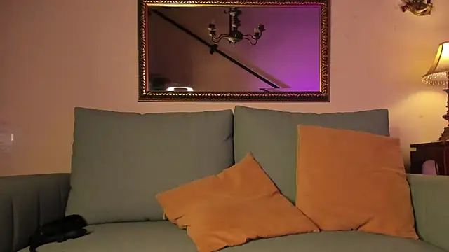 Nicholasrodrii online show from April 8, 2026, 11:37 pm