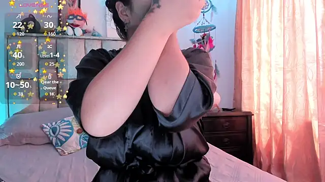 Snapshot of brianaGuzman chatting on November 10, 2025, 4:50 pm brianaGuzman online show from November 10, 2025, 4:50 pm