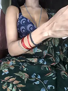 baby soni78690 online show from March 15, 2026, 4:13 pm