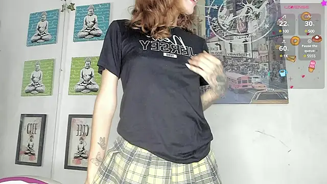 Snapshot of katt__black__ chatting on December 20, 2024, 9:39 pm katt black online show from December 20, 2024, 9:39 pm