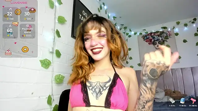 Snapshot of katt__black__ chatting on November 28, 2025, 9:17 pm katt black online show from November 28, 2025, 9:17 pm