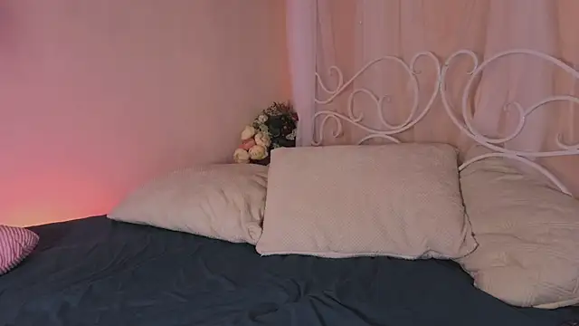 Snapshot of mary_ton chatting on March 15, 2025, 8:37 am mary ton online show from March 15, 2025, 8:37 am