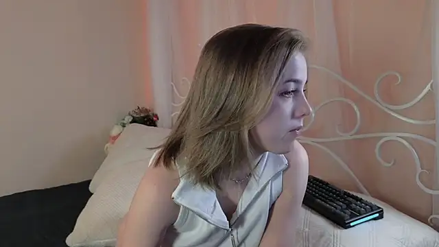 Snapshot of mary_ton chatting on March 21, 2025, 5:32 am mary ton online show from March 21, 2025, 5:32 am