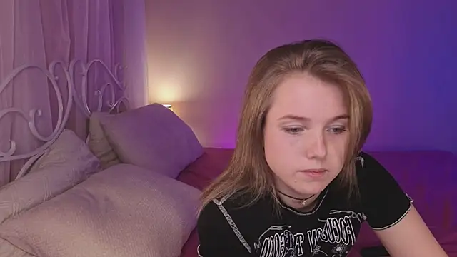 Snapshot of mary_ton chatting on November 20, 2025, 5:29 am mary ton online show from November 20, 2025, 5:29 am