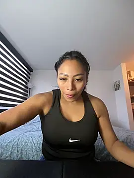 CindyWilliams  online show from February 18, 2025, 10:36 pm