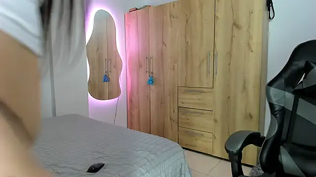 abbyquinn   online show from February 19, 2026, 11:17 am