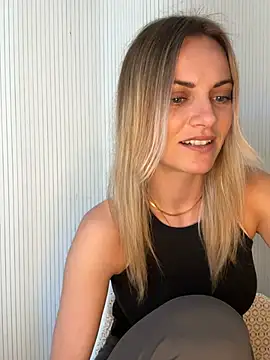 Snapshot of Milla__one chatting on May 12, 2026, 8:55 am Milla one online show from May 12, 2026, 8:55 am