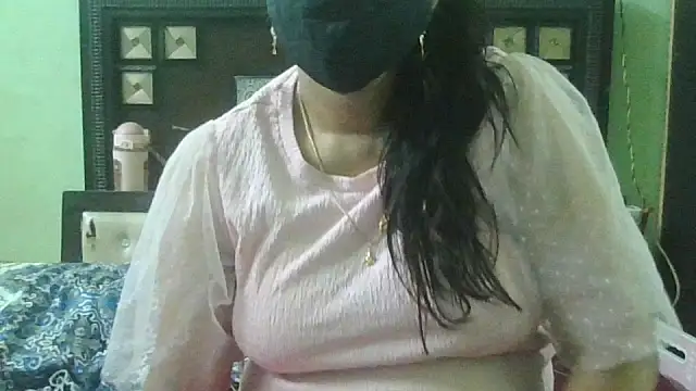 couplesuni online show from July 29, 2026, 4:21 am
