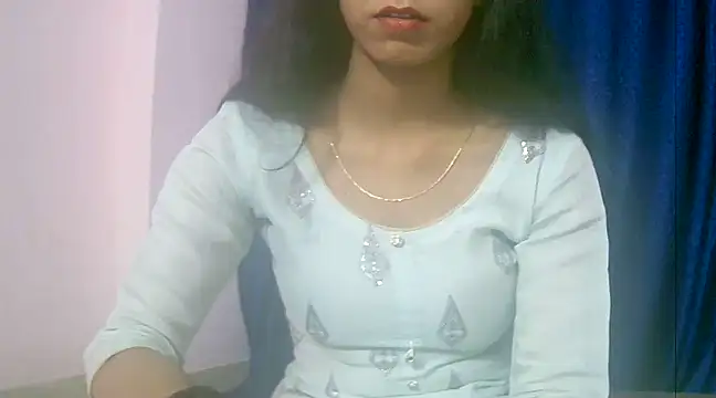 Cute Sanna online show from January 7, 2025, 7:49 pm
