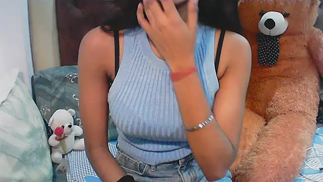 Cute Sanna online show from March 6, 2025, 4:38 pm