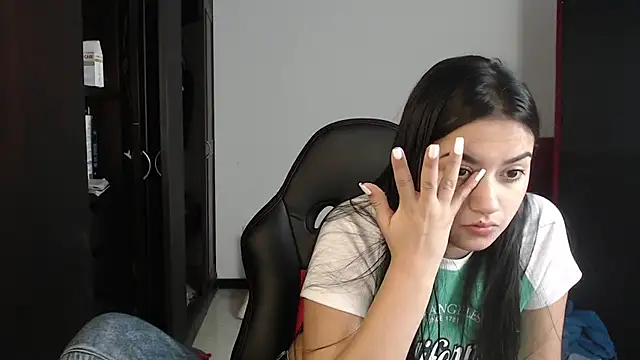 Snapshot of kayla_k18 chatting on February 16, 2025, 9:59 pm kayla k18 online show from February 16, 2025, 9:59 pm