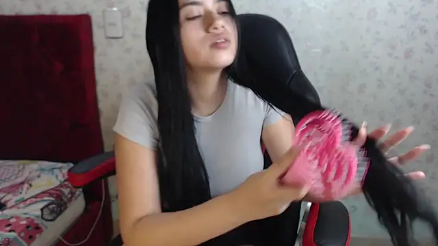 Snapshot of kayla_k18 chatting on November 10, 2025, 3:27 am kayla k18 online show from November 10, 2025, 3:27 am