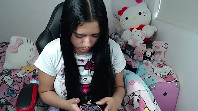 kayla k18 online show from June 5, 2026, 5:40 pm
