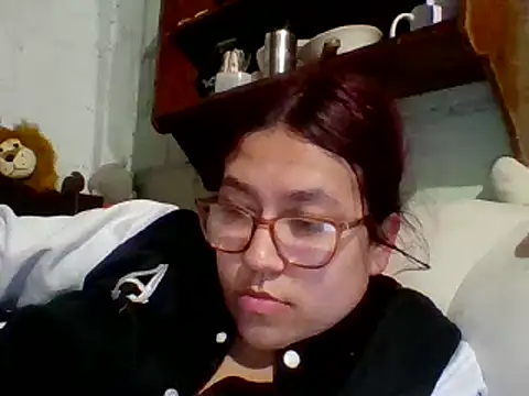 dafne19  online show from March 7, 2025, 6:24 am