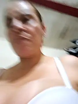 Snapshot of Zaralu_ chatting on January 2, 2025, 11:38 pm Zaralu online show from January 2, 2025, 11:38 pm