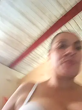 Snapshot of Zaralu_ chatting on February 12, 2025, 8:18 pm Zaralu online show from February 12, 2025, 8:18 pm