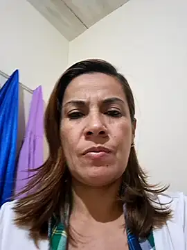 Snapshot of Zaralu_ chatting on February 15, 2025, 3:09 am Zaralu online show from February 15, 2025, 3:09 am