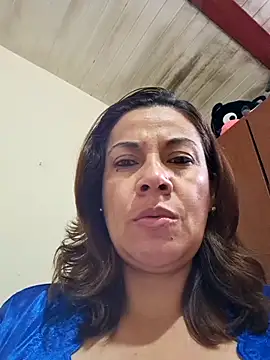 Snapshot of Zaralu_ chatting on October 29, 2025, 1:13 pm Zaralu online show from October 29, 2025, 1:13 pm