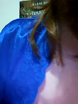 Snapshot of Zaralu_ chatting on July 25, 2026, 1:41 pm Zaralu online show from July 25, 2026, 1:41 pm
