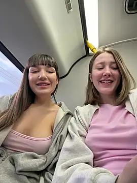 Sophie Avory online show from April 22, 2026, 4:41 pm
