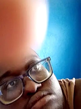 Jeanlaurent972 online show from September 21, 2025, 6:31 pm