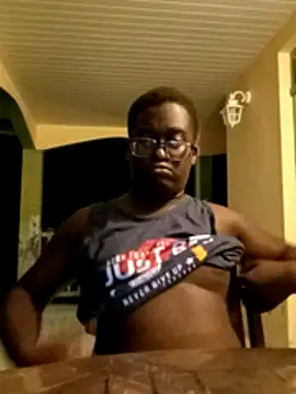 Jeanlaurent972 online show from April 14, 2026, 11:22 pm