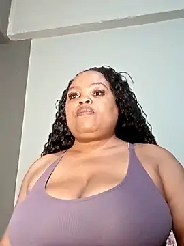 hugemelonsxxx online show from November 17, 2025, 6:24 pm