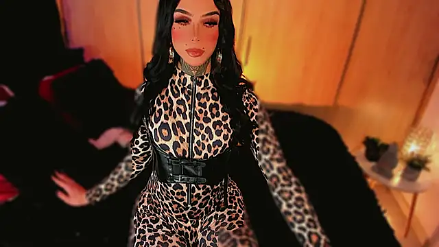 CALLME GODDESS  online show from March 17, 2026, 5:22 am