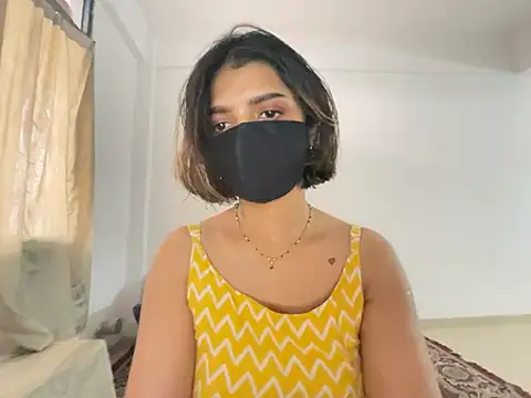 Snapshot of MaYaa__11 chatting on January 10, 2025, 11:54 am MaYaa 11 online show from January 10, 2025, 11:54 am