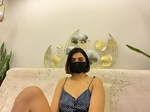 Snapshot of MaYaa__11 chatting on February 18, 2025, 12:17 pm MaYaa 11 online show from February 18, 2025, 12:17 pm