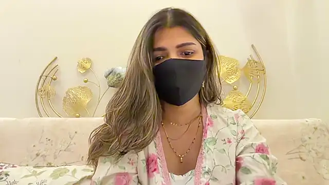 MaYaa  11 online show from May 3, 2026, 7:03 am