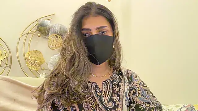 Snapshot of MaYaa__11 chatting on June 17, 2026, 12:18 pm MaYaa 11 online show from June 17, 2026, 12:18 pm