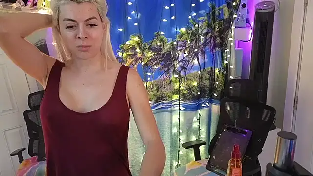 Snapshot of cunty_tranny_lydia chatting on July 16, 2026, 10:49 pm cunty tranny lydia online show from July 16, 2026, 10:49 pm