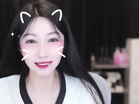 Nuyoah-77 online show from October 13, 2025, 4:07 pm