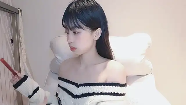 Snapshot of -Hottie chatting on December 26, 2024, 3:31 pm -Hottie online show from December 26, 2024, 3:31 pm